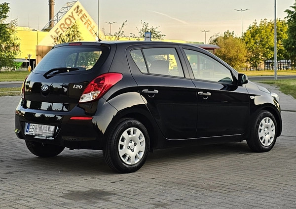 Hyundai i20 cena 23900 przebieg: 143000, rok produkcji 2013 z Bełchatów małe 254